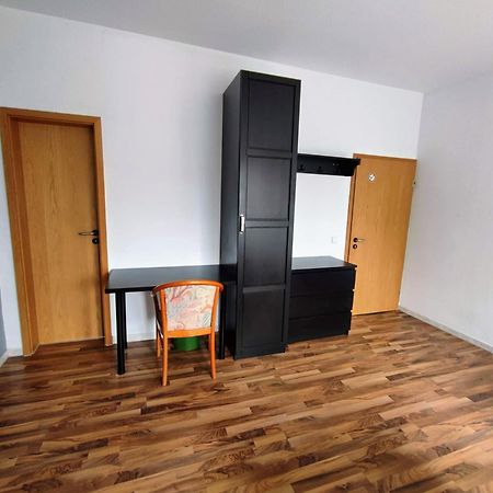 Monteurzimmer - Waldbronn Ngoại thất bức ảnh