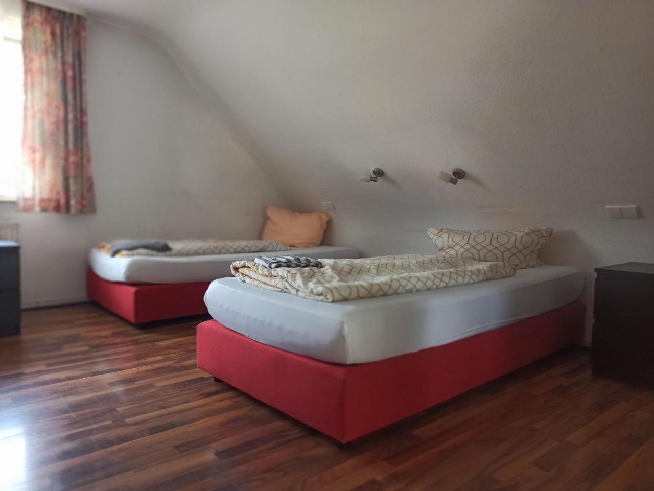 Monteurzimmer - Waldbronn Ngoại thất bức ảnh