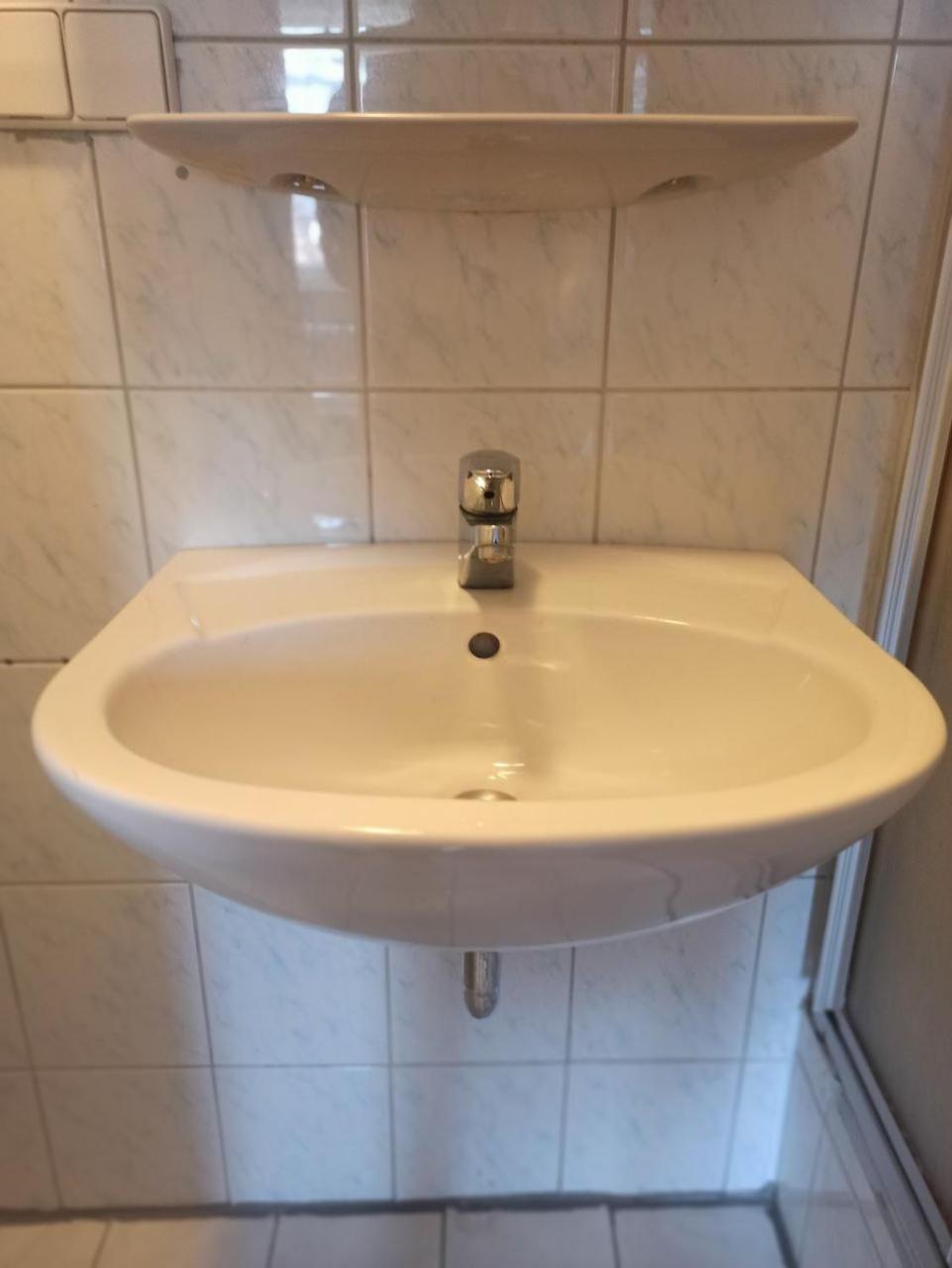 Monteurzimmer - Waldbronn Ngoại thất bức ảnh