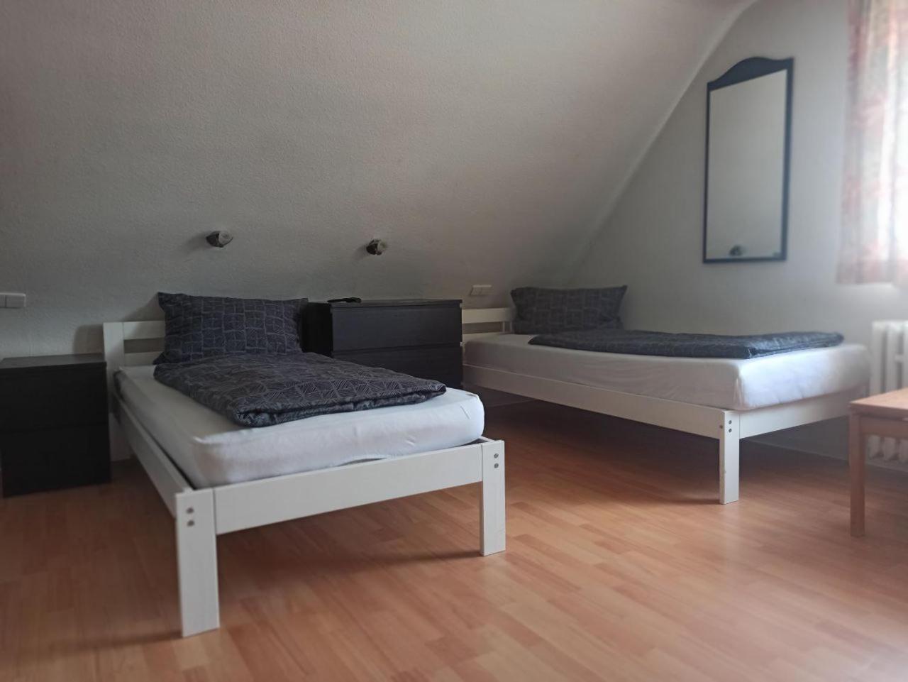 Monteurzimmer - Waldbronn Ngoại thất bức ảnh