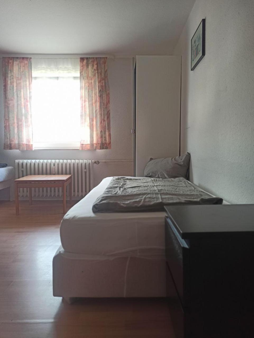 Monteurzimmer - Waldbronn Ngoại thất bức ảnh