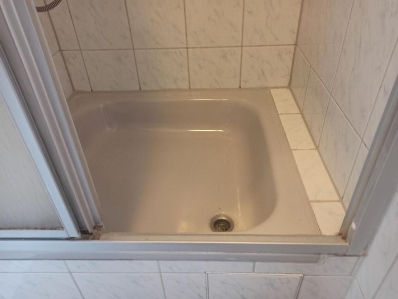 Monteurzimmer - Waldbronn Ngoại thất bức ảnh